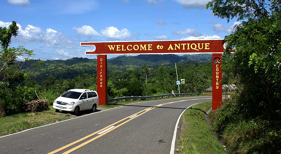 http://www.zamboanga.com/z/images/2/29/Antique_province_01.jpg