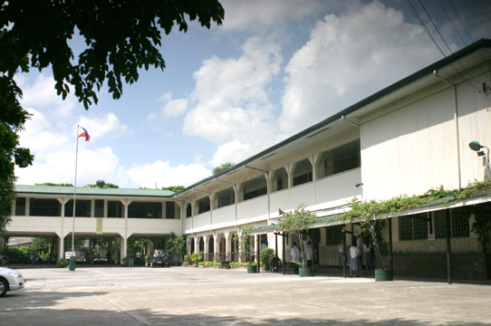 File:Francisco school baesa quezon city.jpg - Philippines