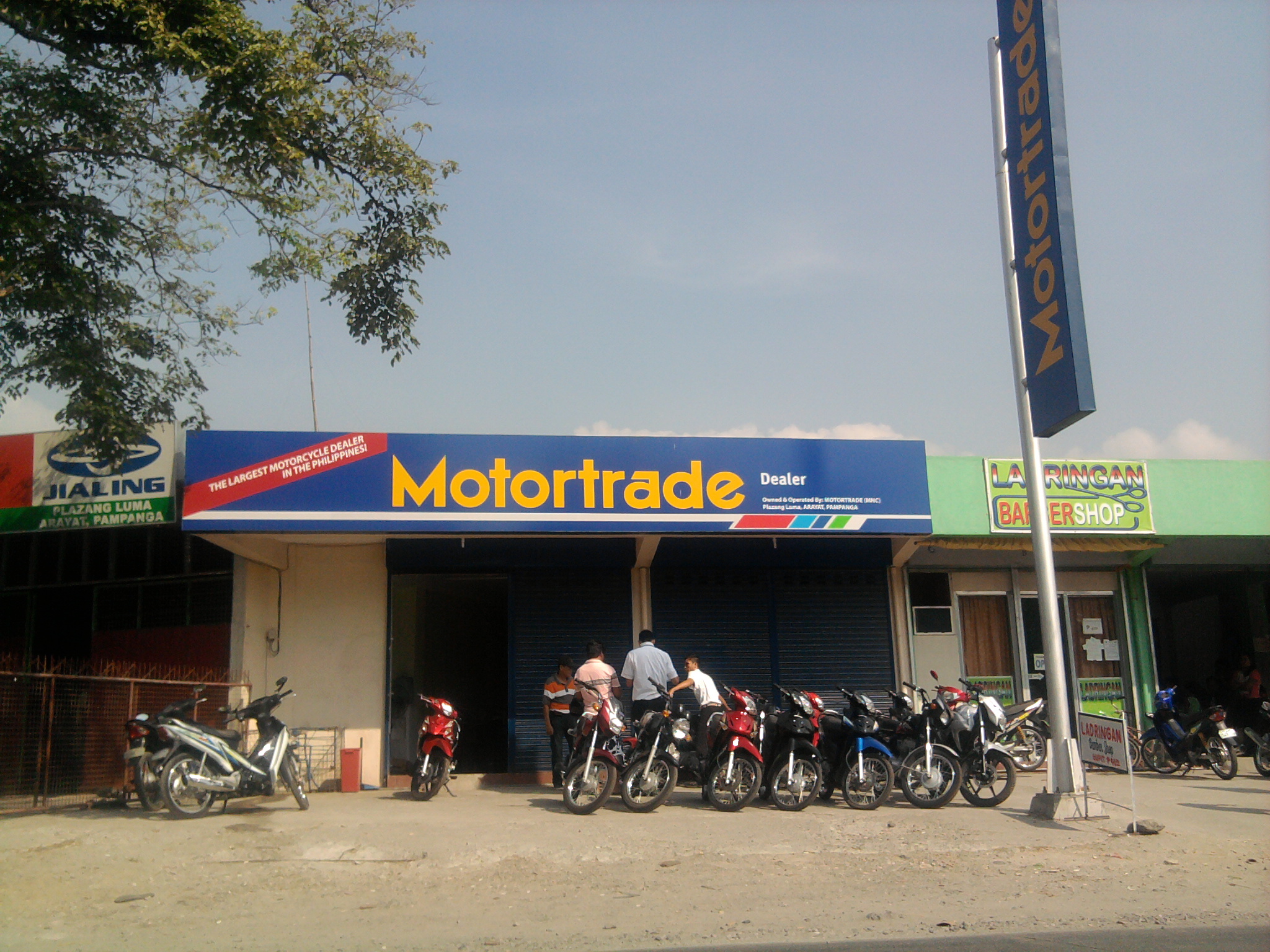 File:Motortrade Dealer, Plazang Luma, Arayat, Pampanga.jpg - Philippines