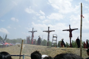 Angeles city crucifixion of the faithfuls.jpg