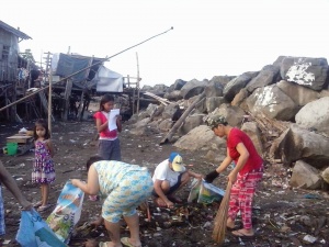 Coastal Cleanup Barangay 11 Lawin, Cavite City, Cavite, December 20, 2014 n.jpg