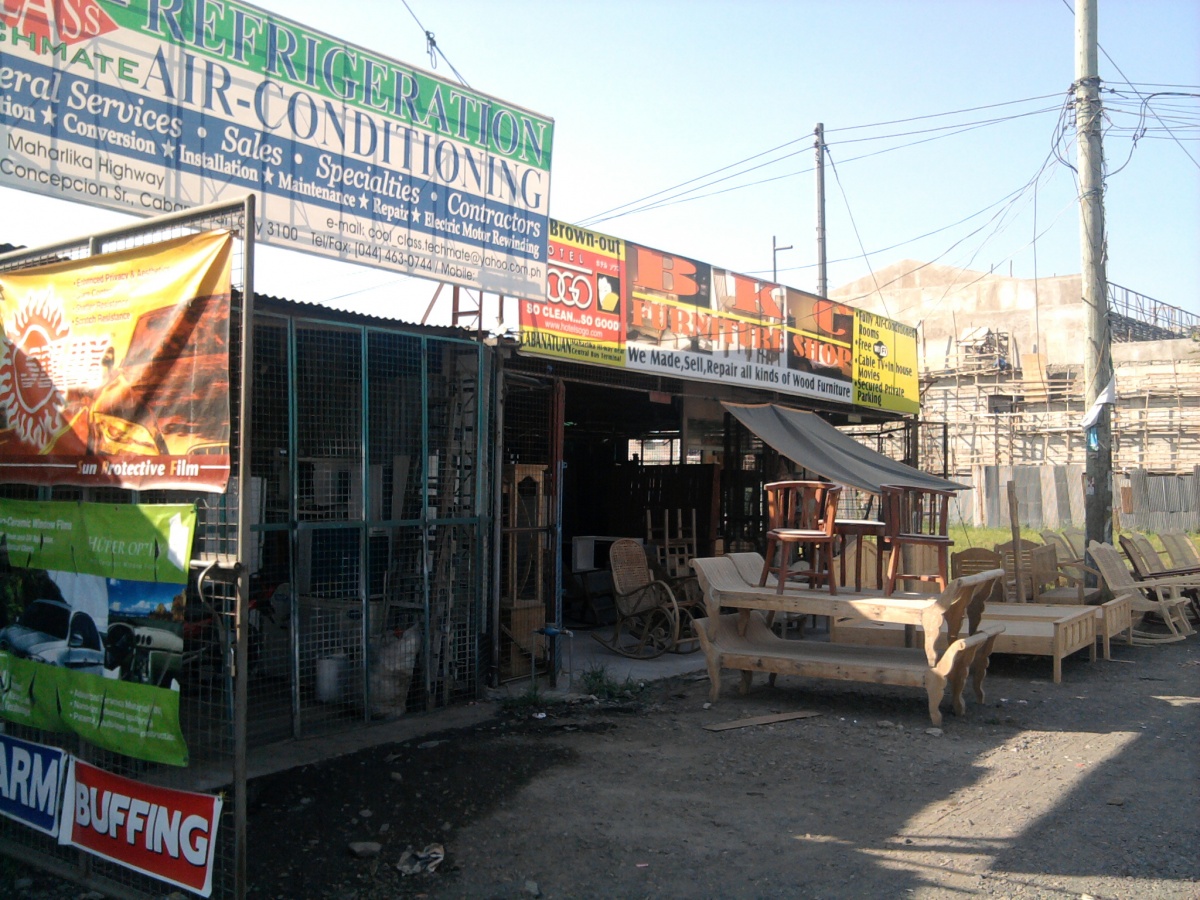 File:BKC Furniture Shop, Maharlika Hwy, H. Concepcion, Cabanatuan City