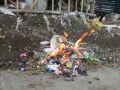 Fuguera de basura - Burn pile of trash.jpg