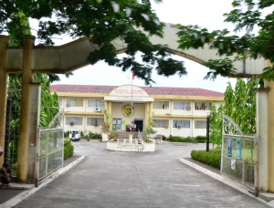 Municipal hall of Tigaon, Camarines Sur.jpg