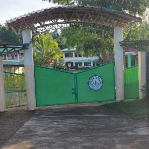 Capisan national high school entrance.jpg