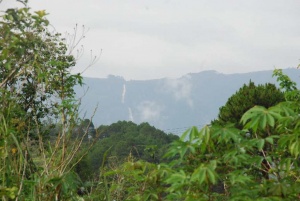Inudey falls, mountain province 2.jpg