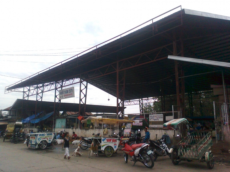 File:Farmers trading center of sta lucia pagadian city zamboanga del sur.jpg